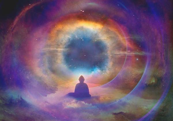 Trascendere l'ego attraverso la meditazione